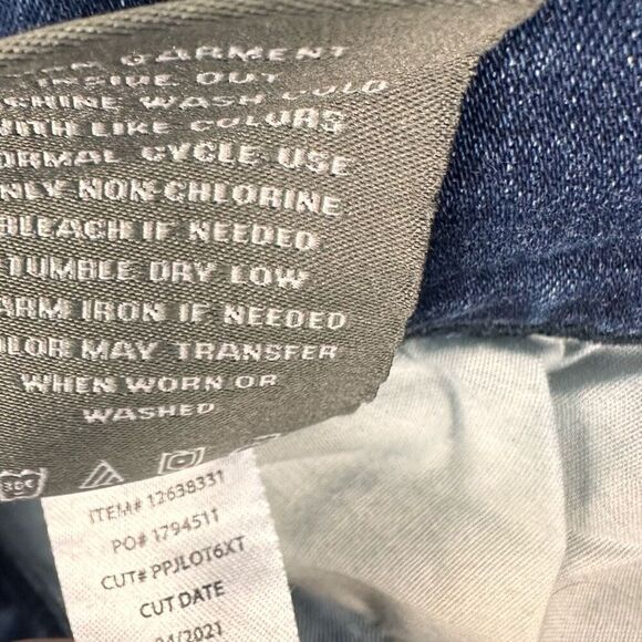 Torrid Denim Super Soft Jegging sz 26 Tall - Picture 7 of 7